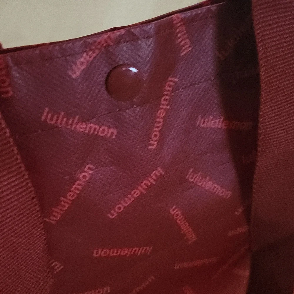 Lululemon Athletica Ombre Red Small Tote Bag With Fabric Straps And Snap Closure